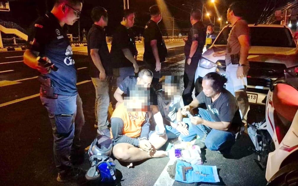 รวบหนุ่มซุกยาบ้า 6 พันเม็ด พกปืนอ้างป้องกันพวกดักปล้น ถ้ายิงต่อสู้ตำรวจคงไม่รอด ยอมให้จับติดคุกดีกว่า