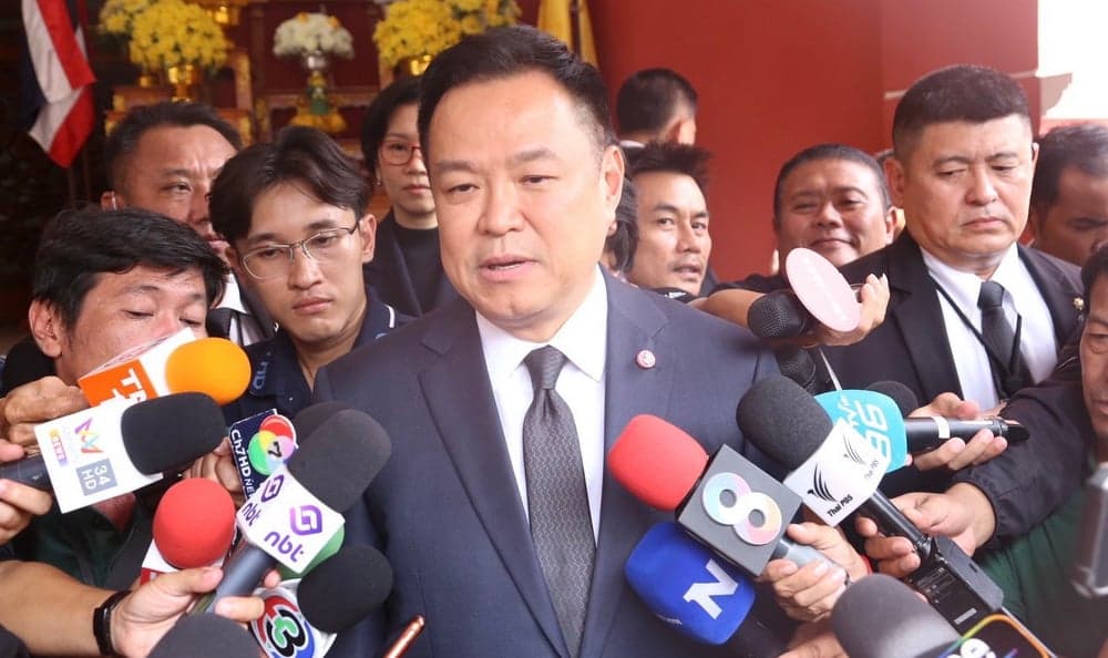 อนุทินลั่นไม่ปรับคณะรัฐมนตรี