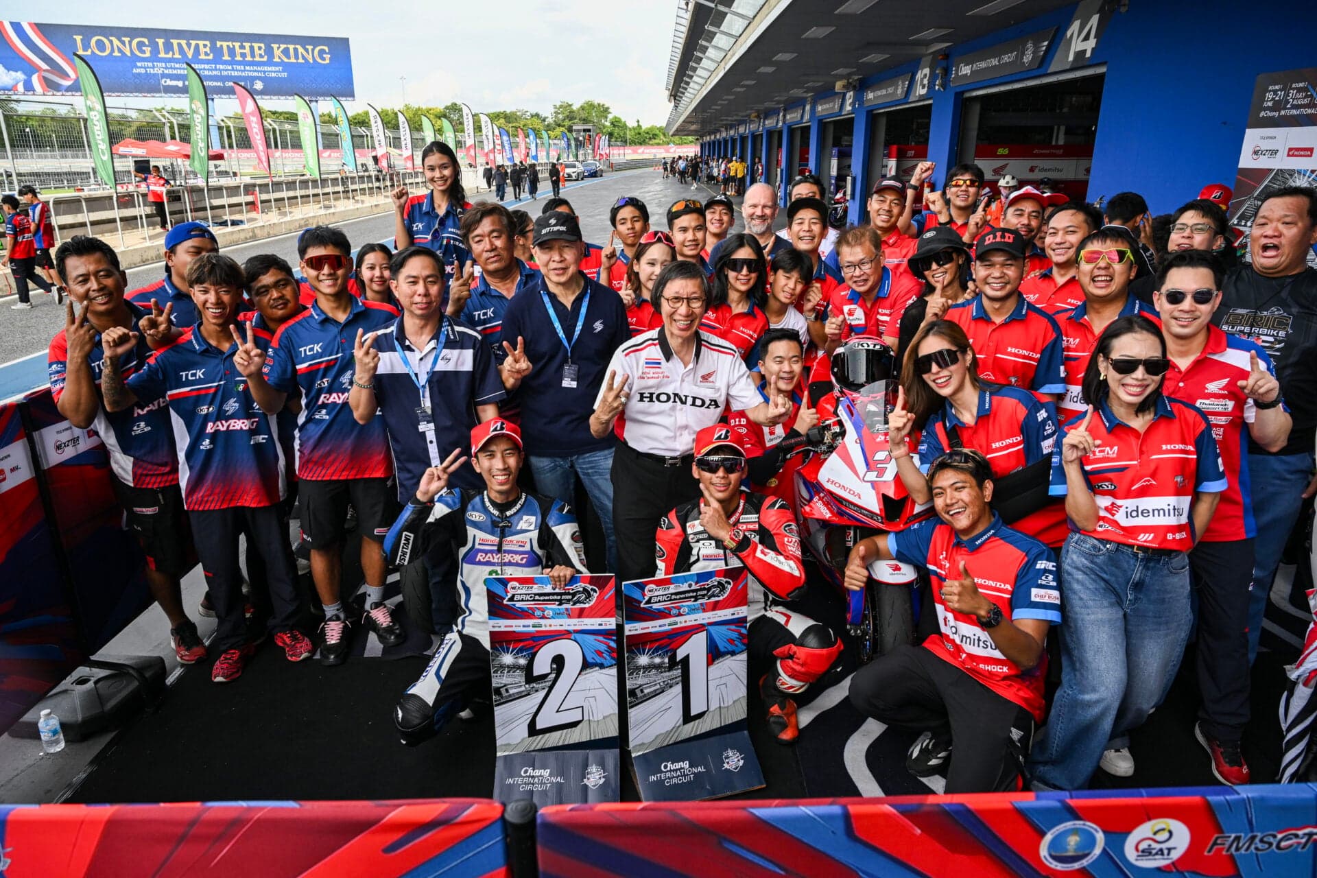 ‘มิกซ์-ธนัช’ ผงาดแชมป์ SS600 สองสนามติด ‘ข้าวกล้อง’ บู๊เดือดคว้าที่ 2 ศึก BRIC Superbike สนาม 2