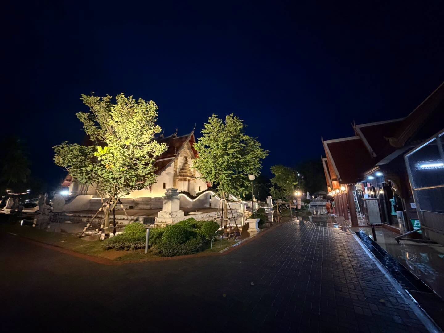 วัดภูมินทร์ น่าน แจ้งเปิดตามปกติ ให้นทท.-ประชาชน เข้ากราบไหว้ ชม ‘ปู่ม่านย่าม่าน’ หลังน้ำลด