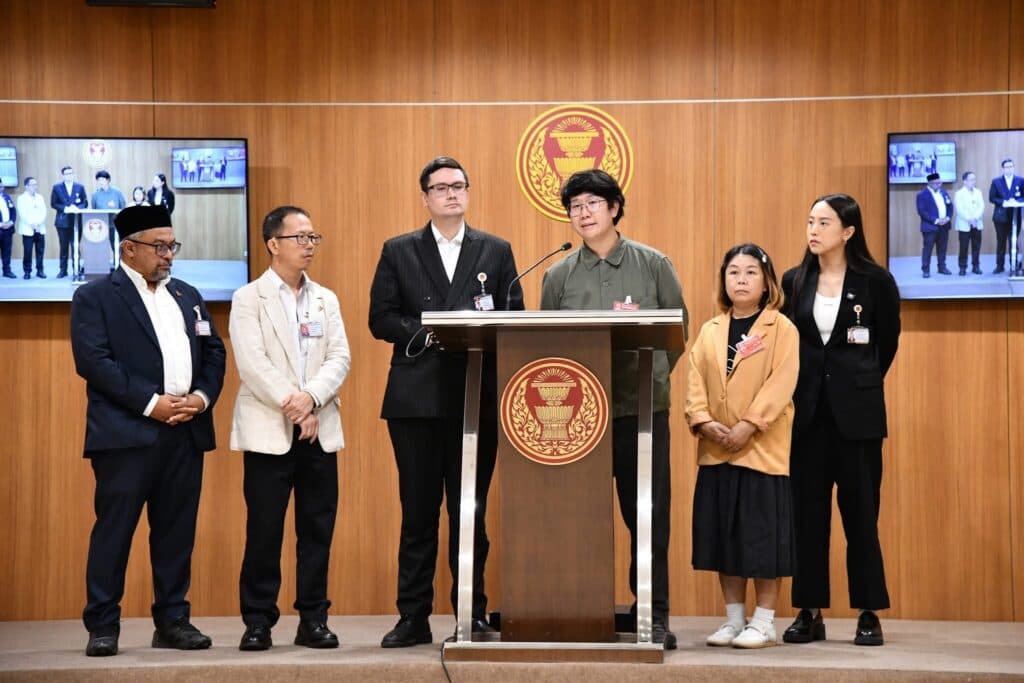 ‘ชลิต’ ร้อง กมธ. ปมถูกตัดสิทธิชิงบอร์ดฯ กะทันหัน ‘รักชนก’ ชี้เข้าข่ายกลั่นแกล้งทางการเมือง จี้ตรวจสอบความเป็นธรรม